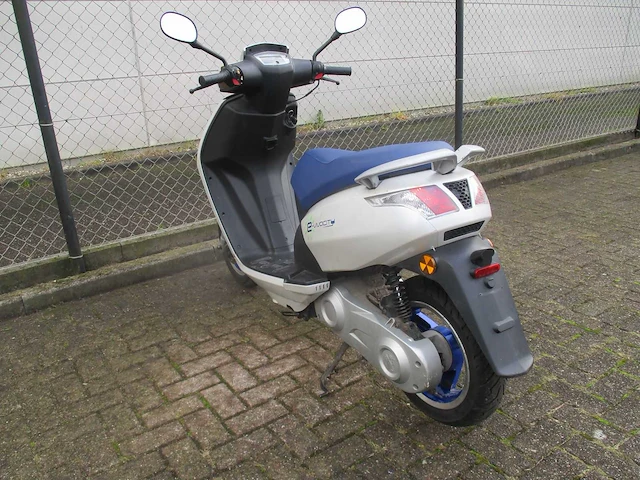 Peugeot - e-bromscooter - new viva city - e-scooter - afbeelding 2 van  12