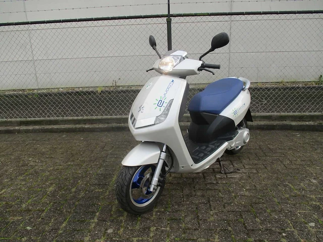 Peugeot - e-bromscooter - new viva city - e-scooter - afbeelding 5 van  12