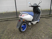 Peugeot - e-bromscooter - new viva city - e-scooter - afbeelding 10 van  12