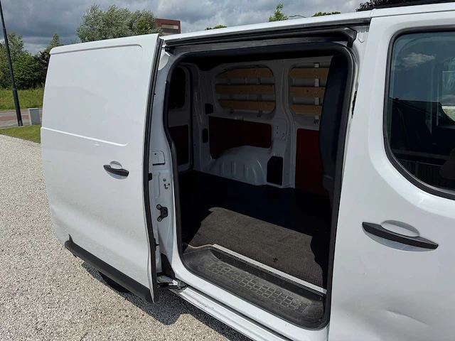 Peugeot - expert - 1.5 bluehdi 120 s&s - vvr-08-s - 2023 - afbeelding 16 van  26