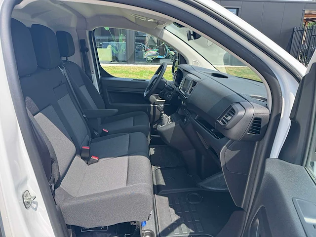 Peugeot - expert - 2.0 bluehdi 145 - vxl-46-h - 2023 - afbeelding 8 van  24