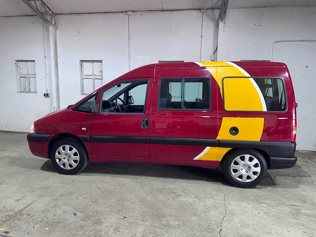 Peugeot - expert - 220c 2.0-16v 9 persoons- 30-pt-vt - afbeelding 10 van  17