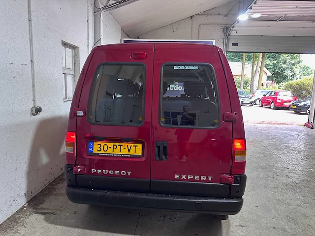 Peugeot - expert - 220c 2.0-16v 9 persoons- 30-pt-vt - afbeelding 12 van  17