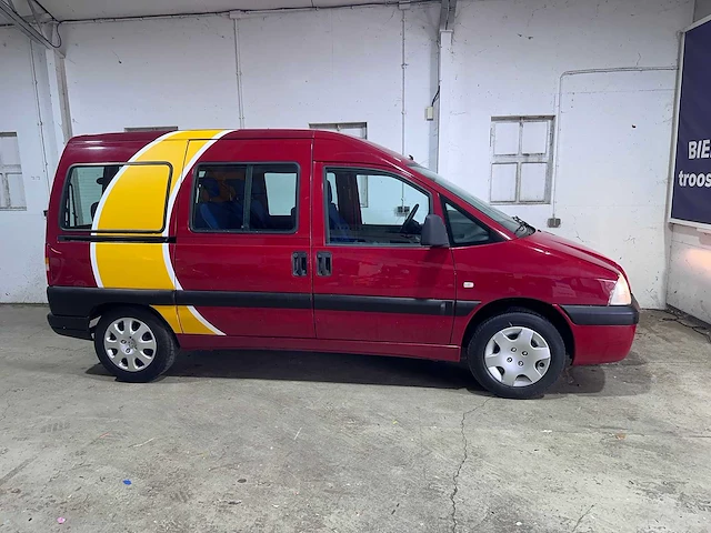 Peugeot - expert - 220c 2.0-16v 9 persoons- 30-pt-vt - afbeelding 14 van  17
