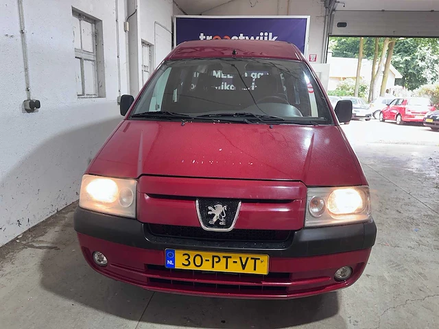 Peugeot - expert - 220c 2.0-16v 9 persoons- 30-pt-vt - afbeelding 16 van  17