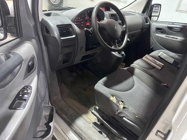 Peugeot - expert - 227 2.0 hdi l1h1 p+ - 9-vtk-36 - afbeelding 14 van  16
