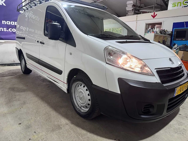 Peugeot - expert - 229 2.0 hdi l2h1 p+ - 6-vxj-62 - afbeelding 12 van  16