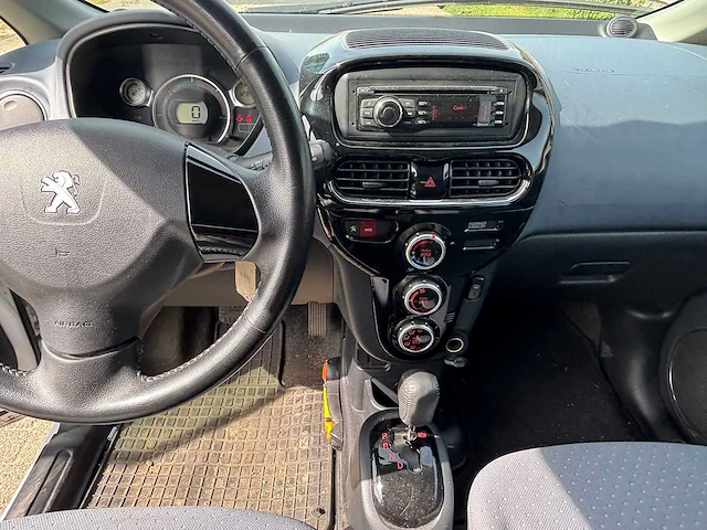 Peugeot - ion - active - car - 2011 - afbeelding 5 van  23
