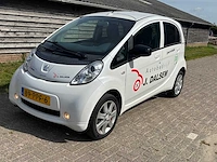 Peugeot - ion - active - car - 2011 - afbeelding 1 van  23