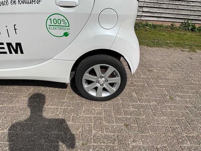 Peugeot - ion - active - car - 2011 - afbeelding 15 van  23