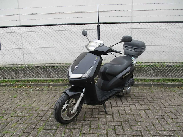 Peugeot - motorscooter - new viva city 125 - motorfiets - afbeelding 2 van  9