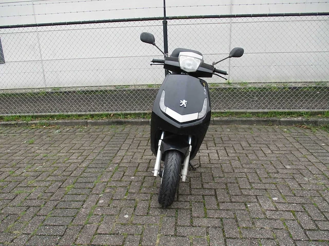 Peugeot - motorscooter - new viva city 125 - motorfiets - afbeelding 3 van  9