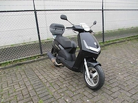 Peugeot - motorscooter - new viva city 125 - motorfiets - afbeelding 4 van  9