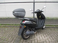 Peugeot - motorscooter - new viva city 125 - motorfiets - afbeelding 6 van  9