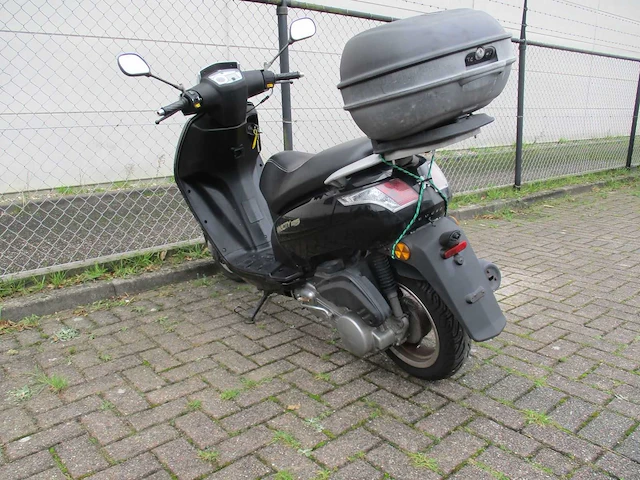 Peugeot - motorscooter - new viva city 125 - motorfiets - afbeelding 8 van  9