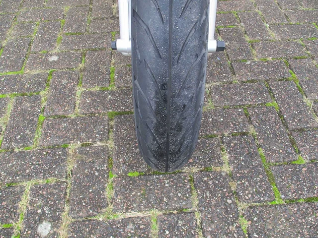 Peugeot - motorscooter - tweet 125 - motorfiets - afbeelding 6 van  11