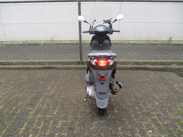 Peugeot - motorscooter - tweet 125 - motorfiets - afbeelding 10 van  11