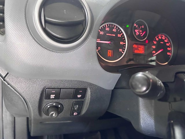 Peugeot - partner - 120 1.6ehdi xt pr+, automaat - vd-786-t - afbeelding 3 van  16