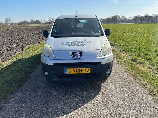 Peugeot - partner - 122 1.6 hdi l2xt pr+ - 6-vnn-32 - 2011 - afbeelding 5 van  12