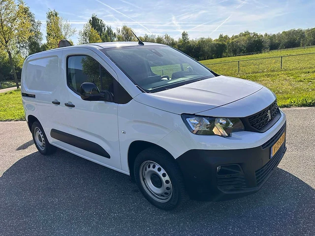 Peugeot - partner - 1.5 bluehdi 130 eat8 - v-73-djb - afbeelding 8 van  15