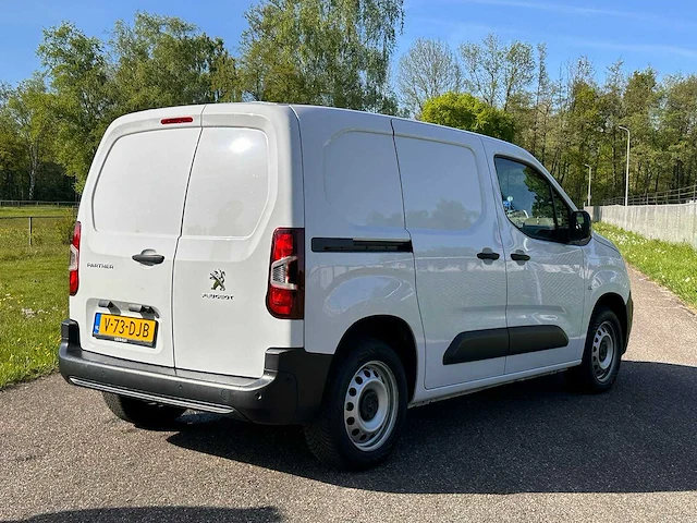 Peugeot - partner - 1.5 bluehdi 130 eat8 - v-73-djb - afbeelding 11 van  15
