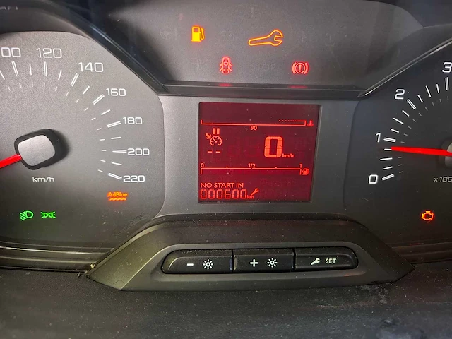 Peugeot - partner - 1.5 bluehdi pro - bedrijfswagen - afbeelding 2 van  24
