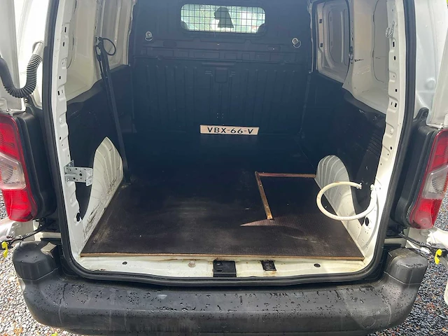 Peugeot - partner - 1.5 bluehdi pro - vbx-66-v - afbeelding 12 van  15
