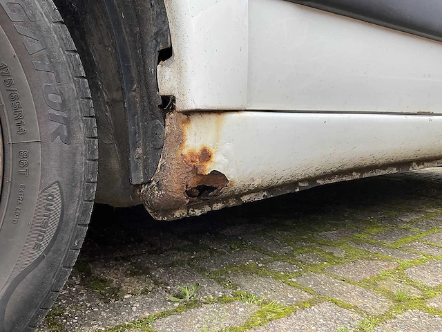 Peugeot - partner - 170c 1.6 hdi - bedrijfswagen - afbeelding 16 van  23