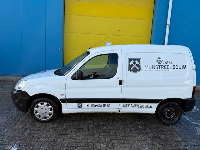 Peugeot - partner - 170c 1.9 d avantage - bouwjaar: 2004 18-br-pk - afbeelding 9 van  11