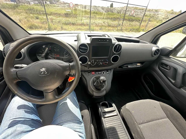 Peugeot - partner - 2017 - 120 1.6 bluehdi l1pp - bedrijfswagen - afbeelding 3 van  13