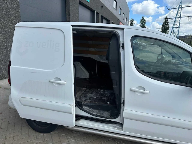 Peugeot - partner - 2017 - 120 1.6 bluehdi l1pp - bedrijfswagen - afbeelding 12 van  13