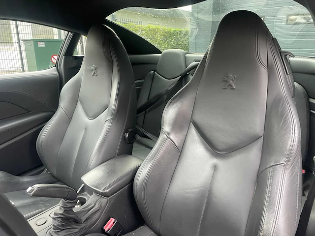 Peugeot - rcz - personenauto - 2013 - afbeelding 12 van  37
