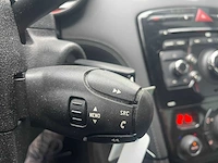 Peugeot - rcz - personenauto - 2013 - afbeelding 21 van  37