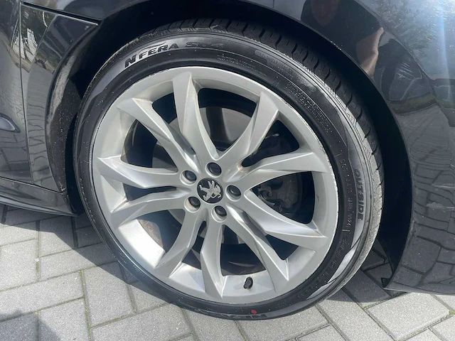 Peugeot - rcz - personenauto - 2013 - afbeelding 30 van  37