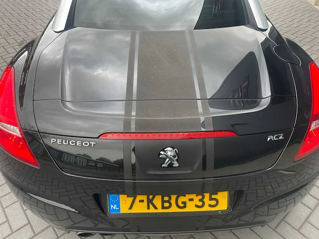Peugeot - rcz - personenauto - 2013 - afbeelding 8 van  37