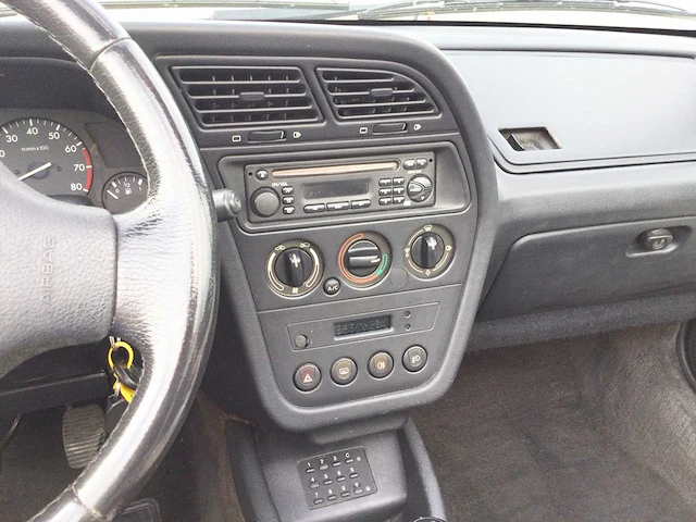 Peugeot - roland-garros cabrio - 306 - oldtimer - afbeelding 11 van  21
