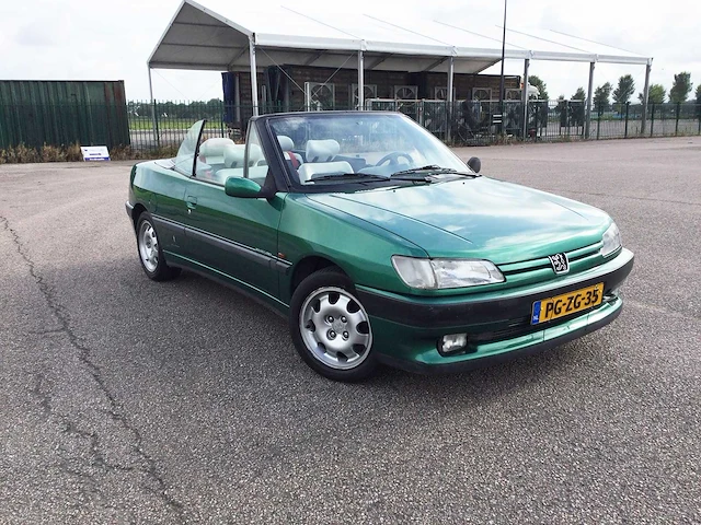 Peugeot - roland-garros cabrio - 306 - oldtimer - afbeelding 1 van  21