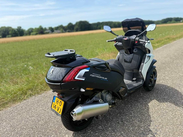 Peugeot - scooter - metropolis rs - 735km - h-014-vj - afbeelding 11 van  14