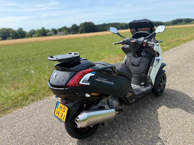 Peugeot - scooter - metropolis rs - 735km - h-014-vj - afbeelding 11 van  14