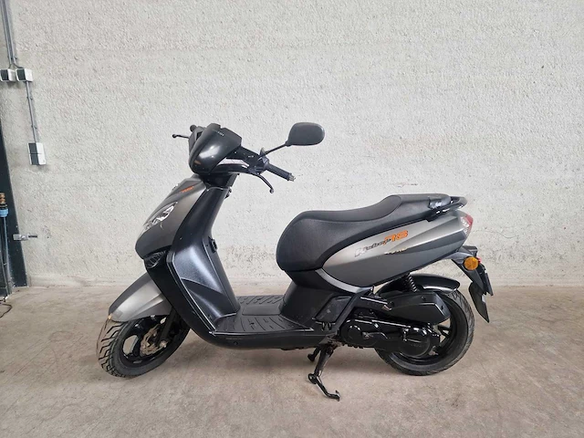 Peugeot - snorscooter - kisbee 4t - 25km uitvoering f367vh - afbeelding 1 van  7