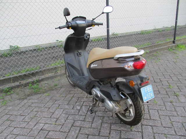 Peugeot - snorscooter - kisbee 4t - scooter - afbeelding 2 van  11