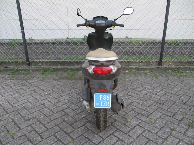 Peugeot - snorscooter - kisbee 4t - scooter - afbeelding 10 van  11
