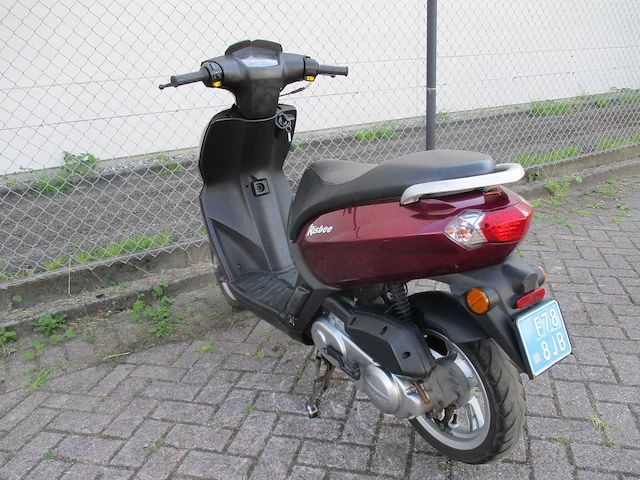 Peugeot - snorscooter - kisbee 4t - scooter - afbeelding 2 van  11