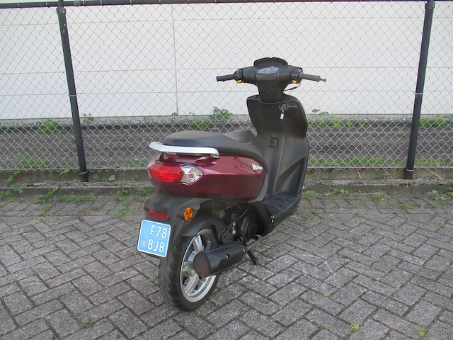Peugeot - snorscooter - kisbee 4t - scooter - afbeelding 9 van  11