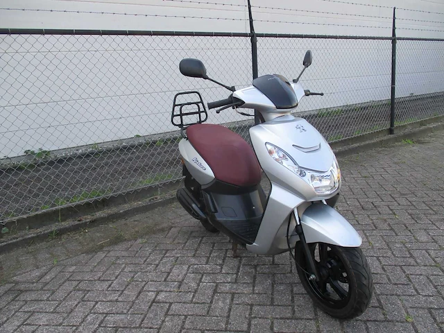 Peugeot - snorscooter - kisbee 4t injectie - scooter - afbeelding 7 van  11
