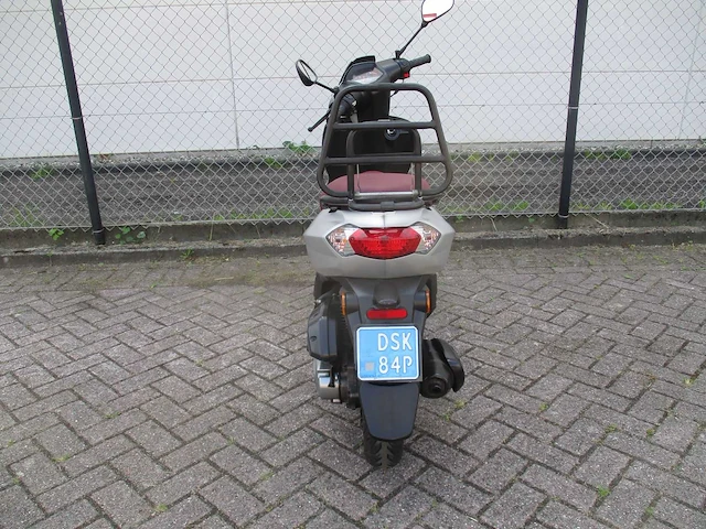 Peugeot - snorscooter - kisbee 4t injectie - scooter - afbeelding 10 van  11