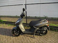 Peugeot - snorscooter - kisbee rs 4t - scooter - afbeelding 1 van  11