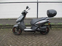 Peugeot - snorscooter - kisbee rs injectie - scooter - afbeelding 1 van  11