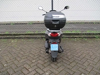 Peugeot - snorscooter - kisbee rs injectie - scooter - afbeelding 10 van  11