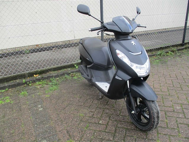 Peugeot - snorscooter - kisbee rs injectie - scooter - afbeelding 6 van  10